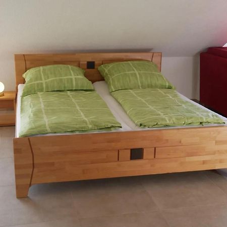 Ferienwohnung Haus Maria Wäschenbeuren Exteriör bild